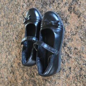 Stride Rite Black Leather Shoes - 11